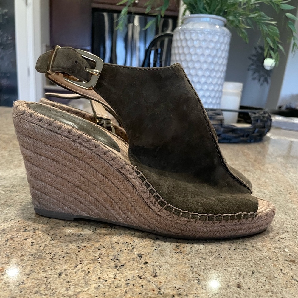 Banana Republic Suede Espadrille Wedges, Sz 8.5